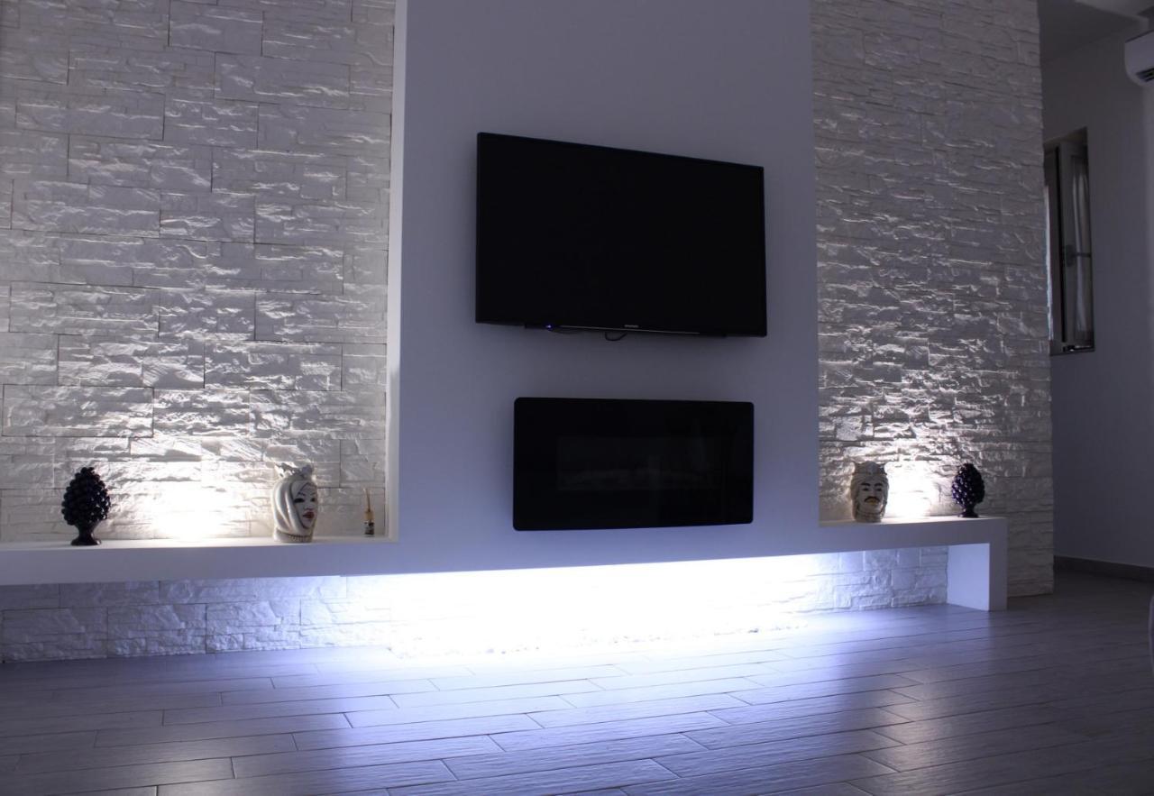 Dionisea Apartment Сиракуза Екстериор снимка